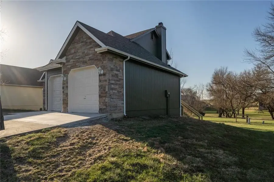 121 Hillside Drive, Baldwin City, KS 66006 - #2