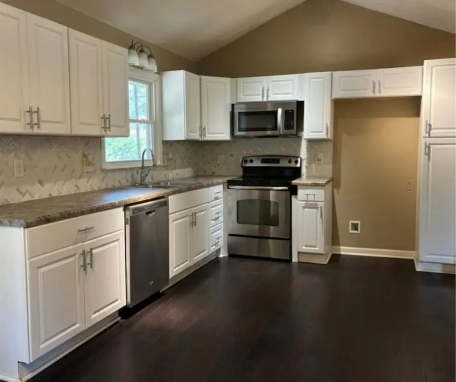 6704 E 129th Street, Grandview, MO 64030 - #2