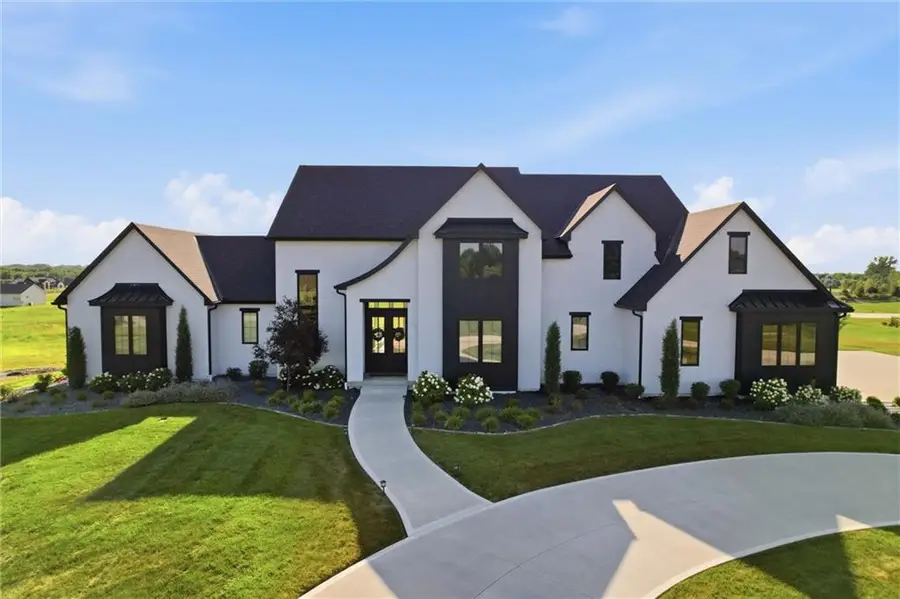 10504 Stonehaus Drive, Lees Summit, MO 64086 - #3