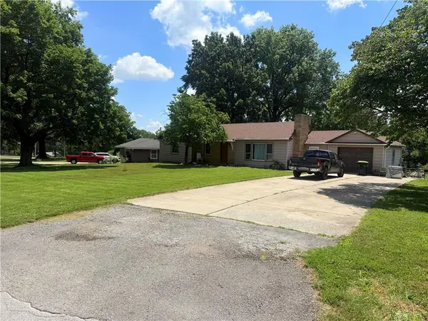 1723 Berry Road, Independence, MO 64057