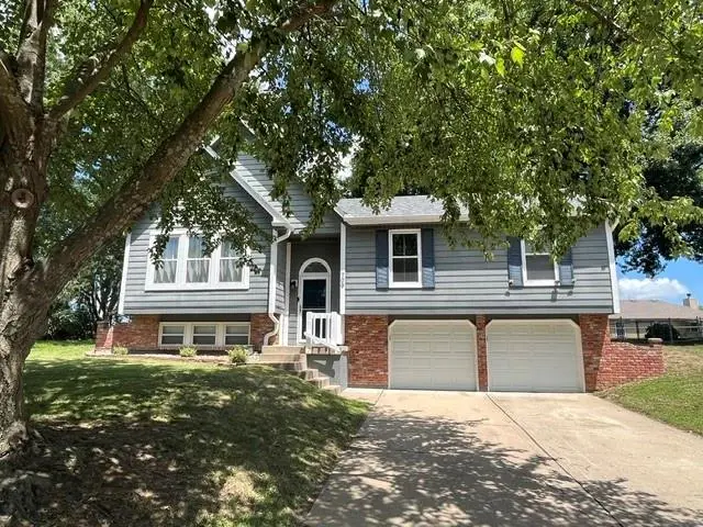 709 SW 30th Street, Blue Springs, MO 64015 - #1