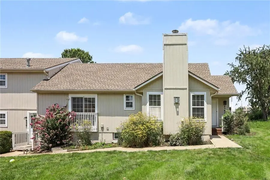 8285 N Revere Avenue, Kansas City, MO 64151 - #2