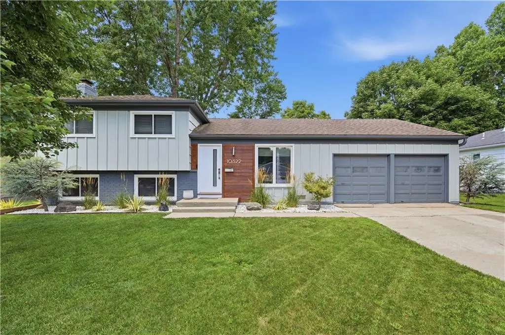 10322 Outlook Drive, Overland Park, KS 66207 - #1