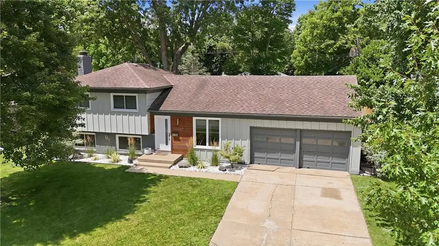 10322 Outlook Drive, Overland Park, KS 66207 - #2