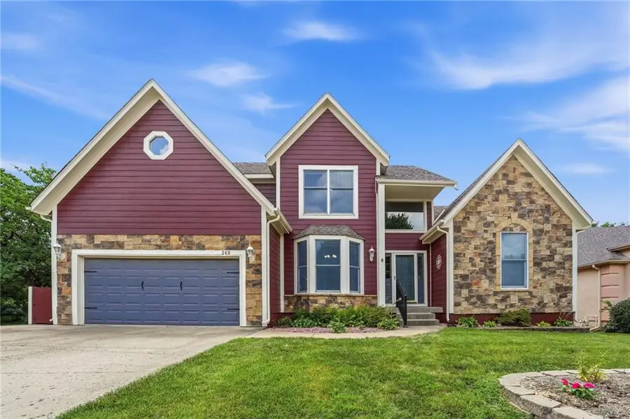 269 N Overlook Street, Olathe, KS 66061 - #2