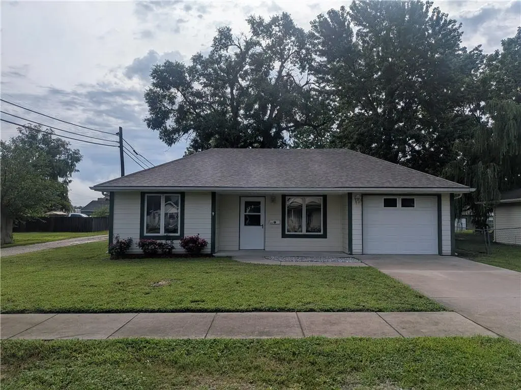 306 S 4th Street, Odessa, MO 64076 - #1