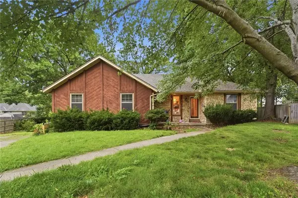 1405 SW 23rd Street, Blue Springs, MO 64015