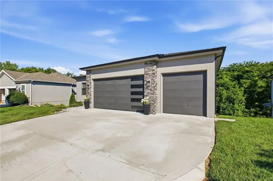 312 Cold Water Lane, Raymore, MO 64083 - #2