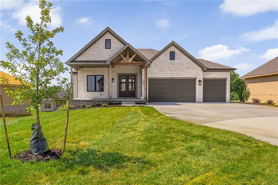 24621 W 60th Terrace, Shawnee, KS 66226 - #2