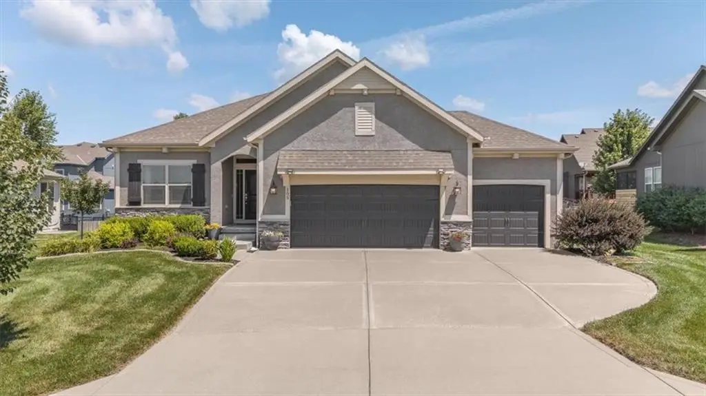 105 SE Griffin Street, Blue Springs, MO 64064 - #1