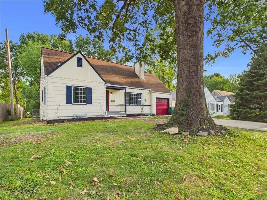 5311 W 55th Street, Roeland Park, KS 66205 - #2