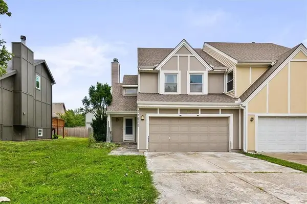 11635 Garnett Street, Overland Park, KS 66210