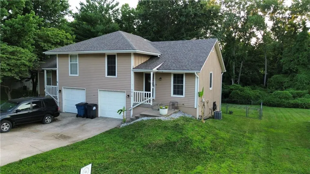 7010 Orchard Street, Liberty, MO 64068 - #1