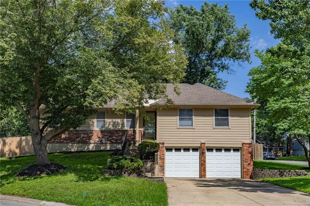 1308 S Apache Court, Olathe, KS 66062 - #1