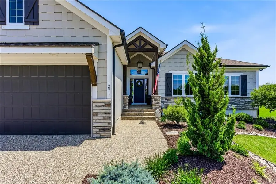13711 Woodland Ranch Drive, Lone Jack, MO 64086 - #3