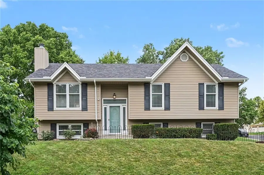 8626 N Wayland Avenue, Kansas City, MO 64153 - #2