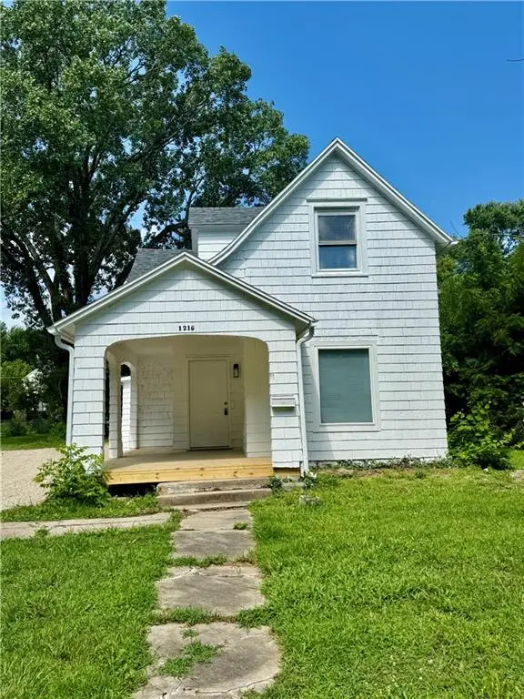 1216 S Cedar Street, Ottawa, KS 66067 - #3
