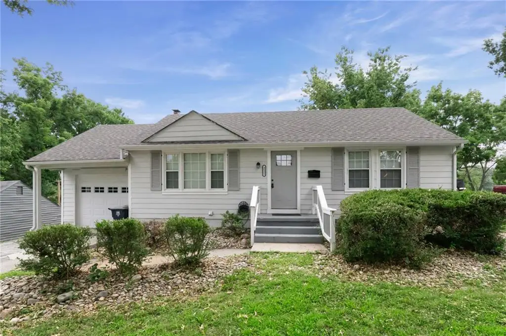 3121 NE 56th Street, Kansas City, MO 64119 - #1