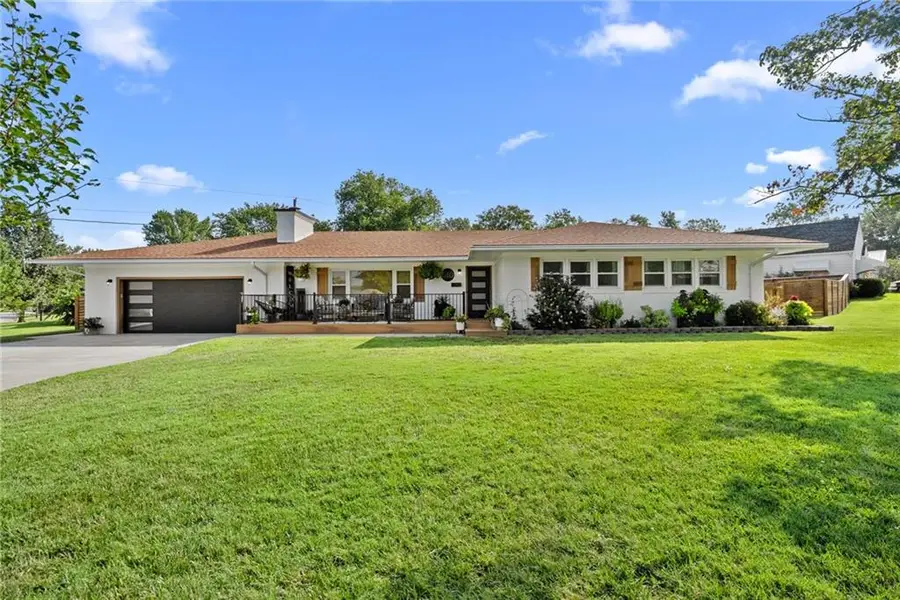 610 W Clark Street, Butler, MO 64730 - #2