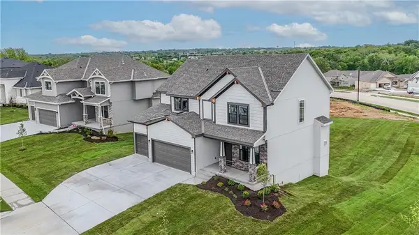 23827 W 59th Terrace, Shawnee, KS 66226