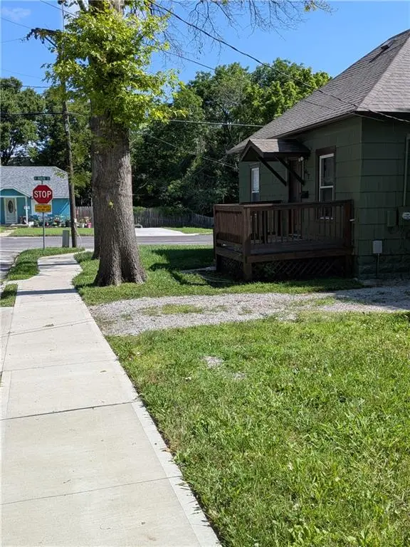 417 N Mulberry Street, Warrensburg, MO 64093 - #3