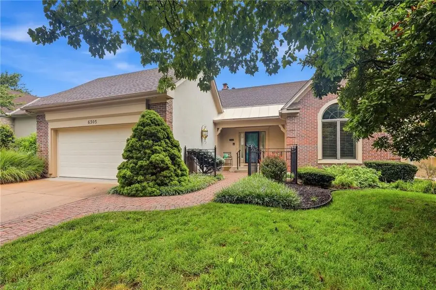 6305 W 92 Street, Overland Park, KS 66212 - #2