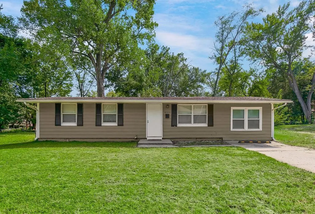 8309 E 93rd Street, Kansas City, MO 64138 - #1