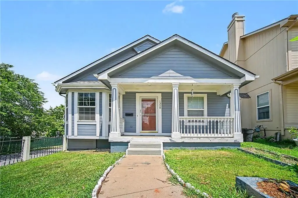 1328 Barnett Avenue, Kansas City, KS 66102 - #1