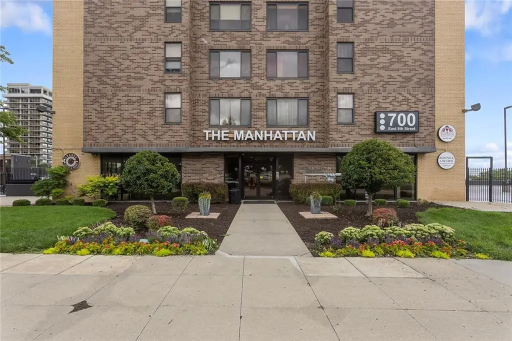 700 E 8th Street #16 J, Kansas City, MO 64106 - #1