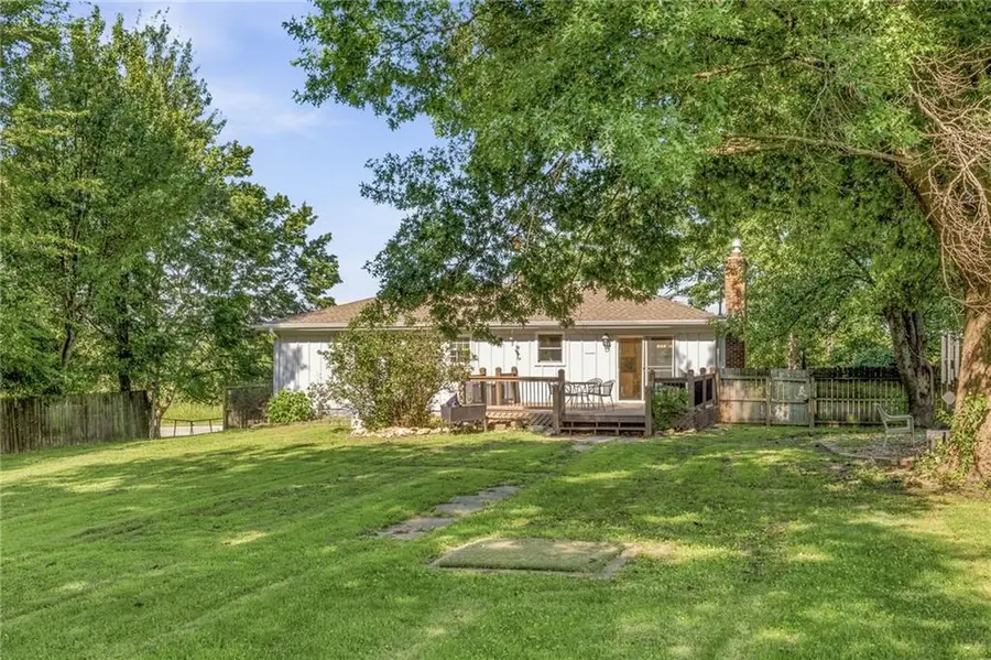 8301 Clare Road, Lenexa, KS 66227 - #2
