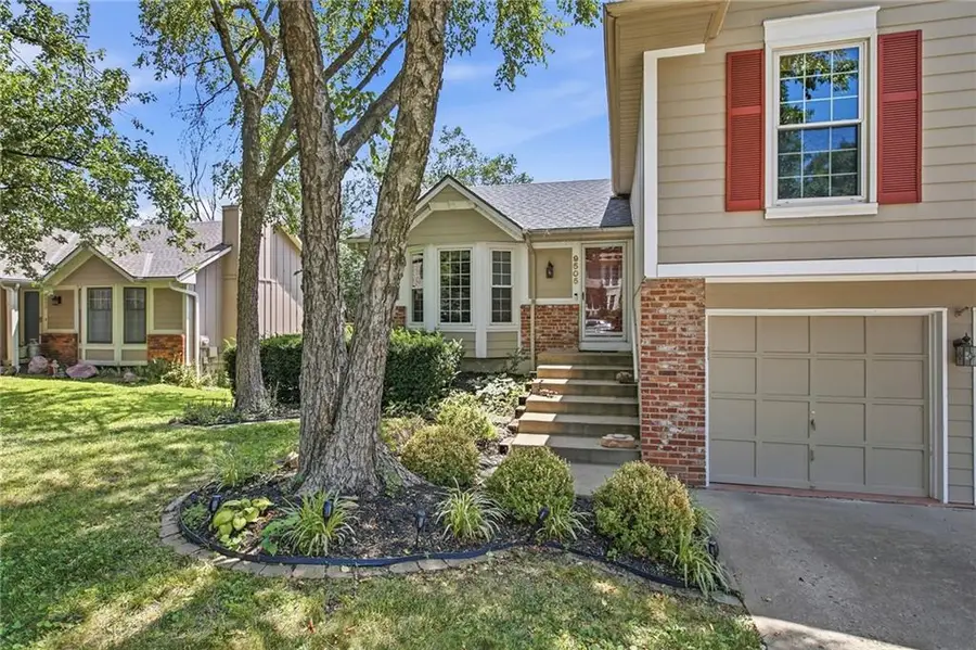 9505 W 47th Terrace, Shawnee, KS 66203 - #3