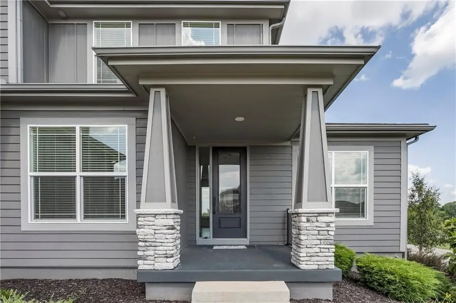16951 S Hunter Street, Olathe, KS 66062 - #2