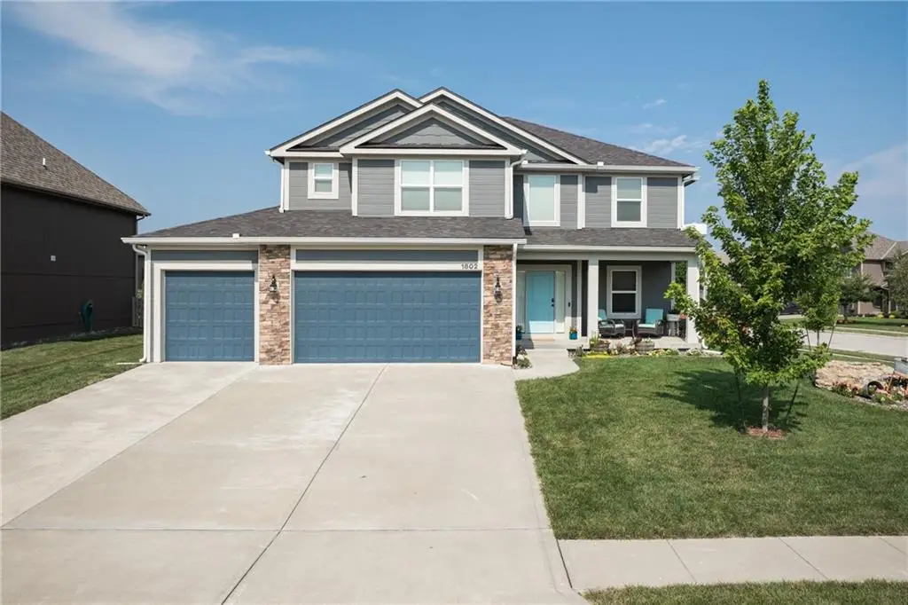1802 Verbena Avenue, Greenwood, MO 64034 - #1