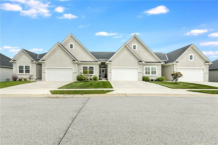 814 NE Algonquin Street #A, Lees Summit, MO 64064 - #3