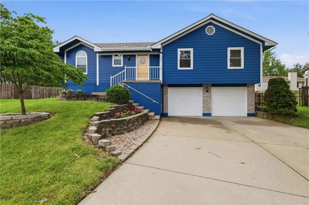 528 NE Wood Court, Blue Springs, MO 64014 - #1