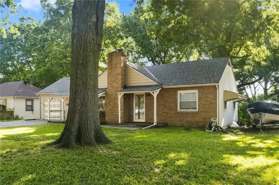 5025 NE Tarkio Street, Kansas City, MO 64118 - #3