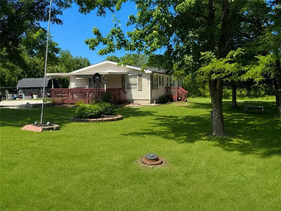 5 Ridgewood Lane, Linn Valley, KS 66040 - #2