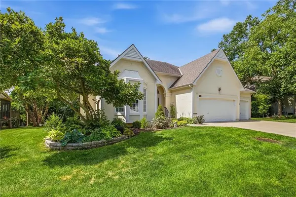 7645 W 149th Street, Overland Park, KS 66223