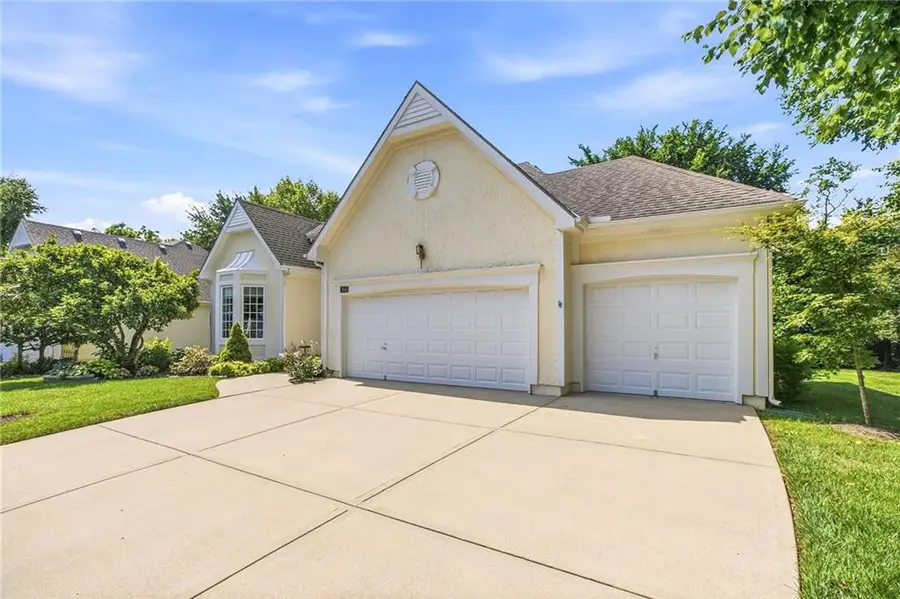 7645 W 149th Street, Overland Park, KS 66223 - #2