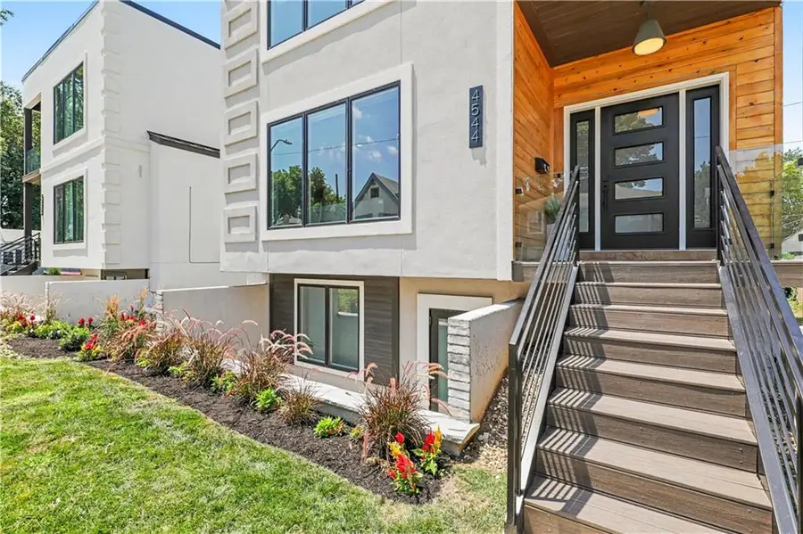 4544 Bell Street, Kansas City, MO 64111 - #3