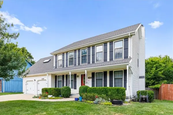 15808 W 148th Terrace, Olathe, KS 66062