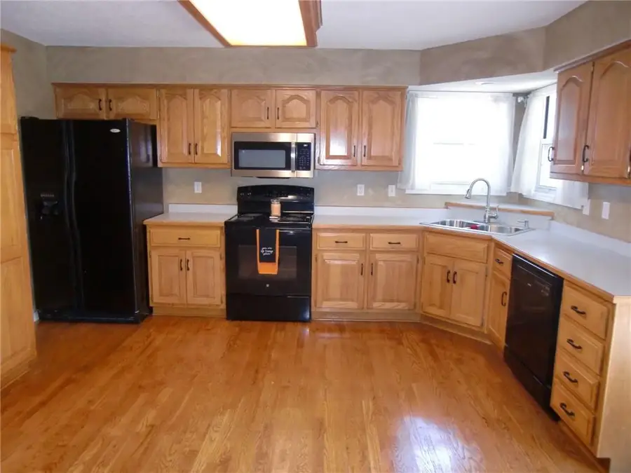 114 E Calico Drive, Raymore, MO 64083 - #2