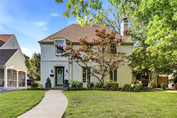 1000 W Gregory Boulevard, Kansas City, MO 64114