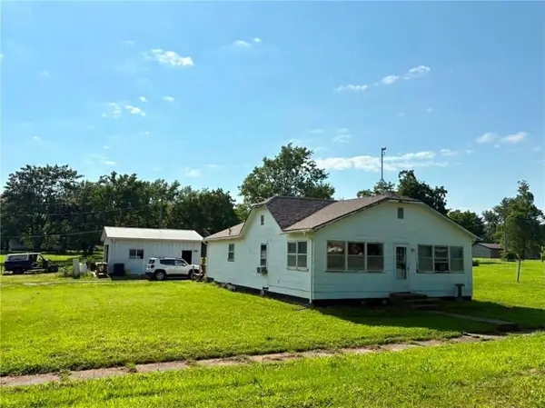 304 Clay Street, Bronson, KS 66716
