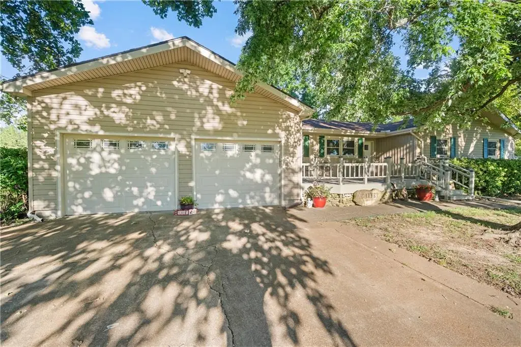 106 S Hazen Street, Erie, KS 66733 - #1