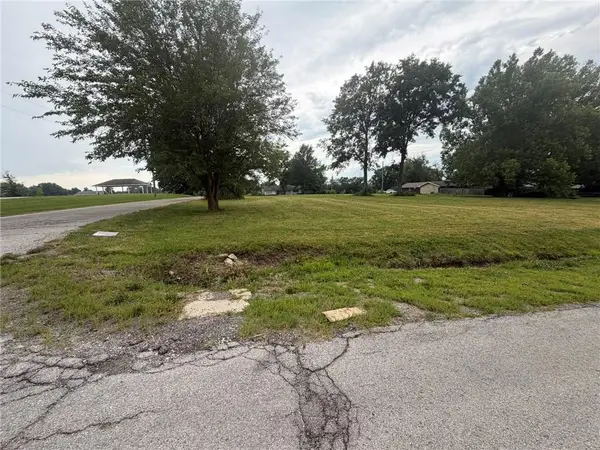 1205 S Dallas Street, Albany, MO 64402