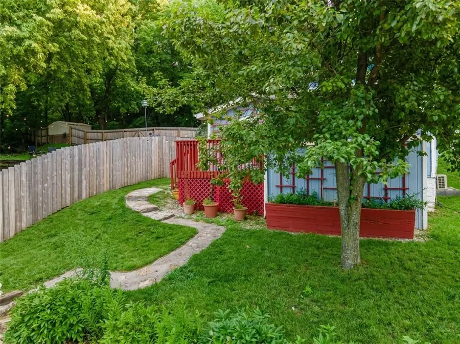 607 N Main Street, Excelsior Springs, MO 64024 - #2