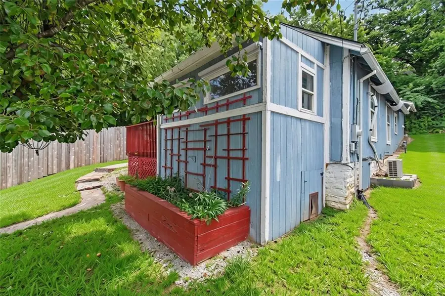 607 N Main Street, Excelsior Springs, MO 64024 - #3