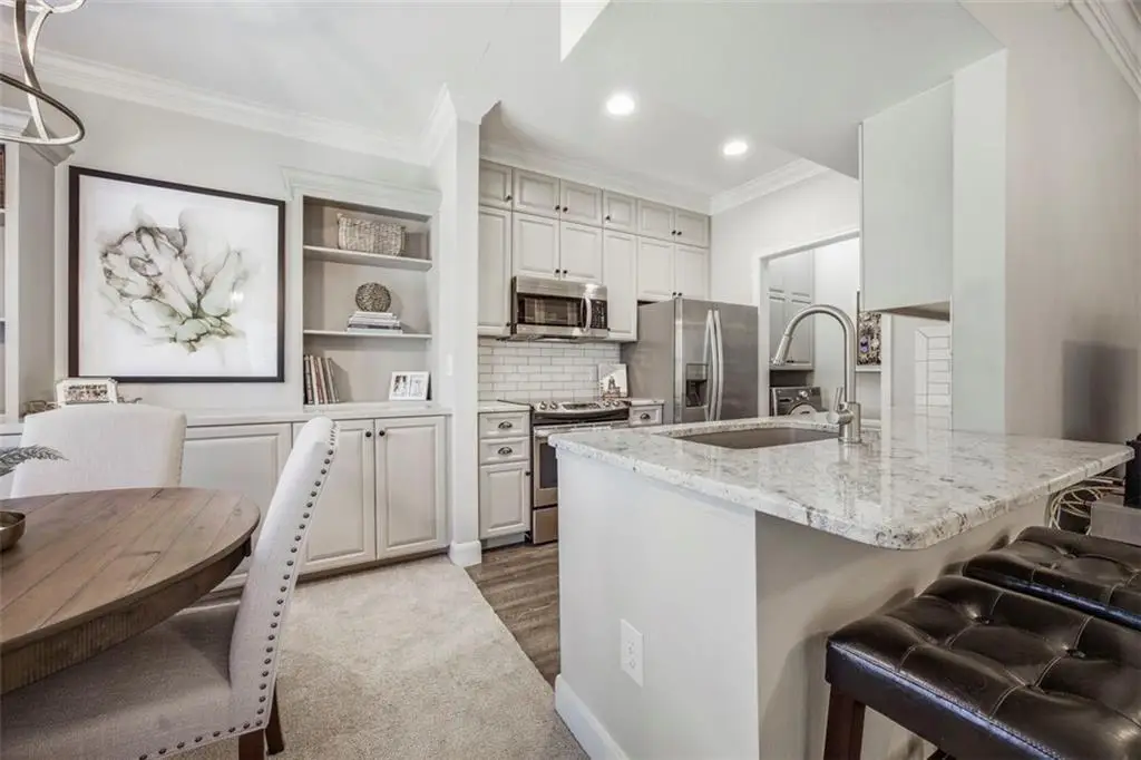 11622 Tomahawk Creek Parkway #E, Leawood, KS 66211 - #1