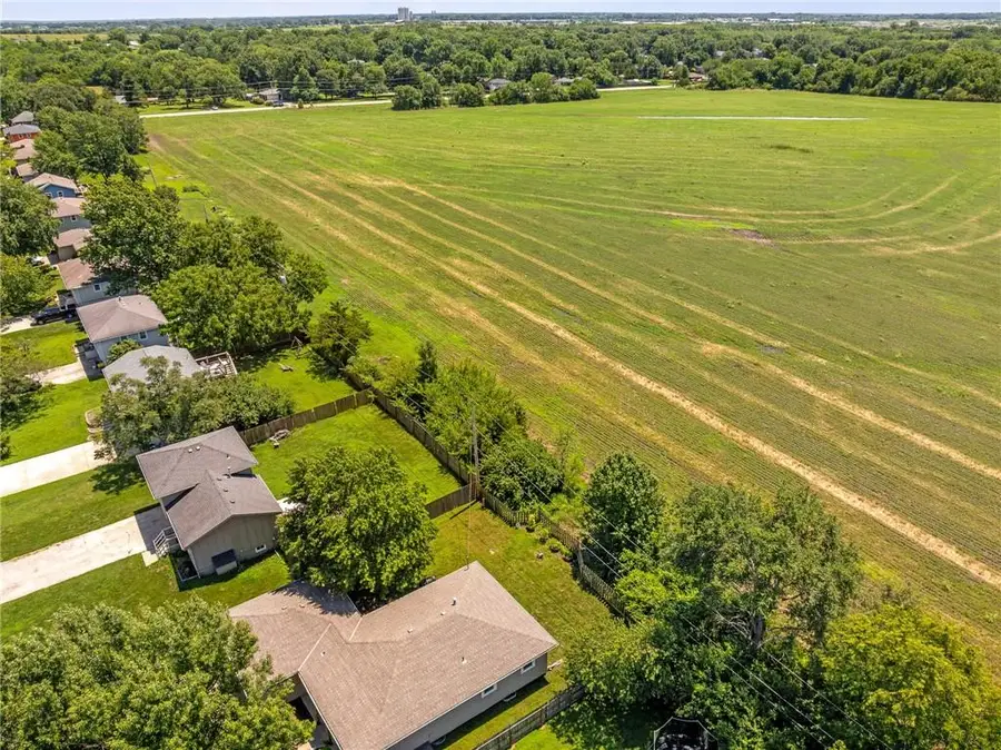 21785 W 179th Street, Olathe, KS 66062 - #2